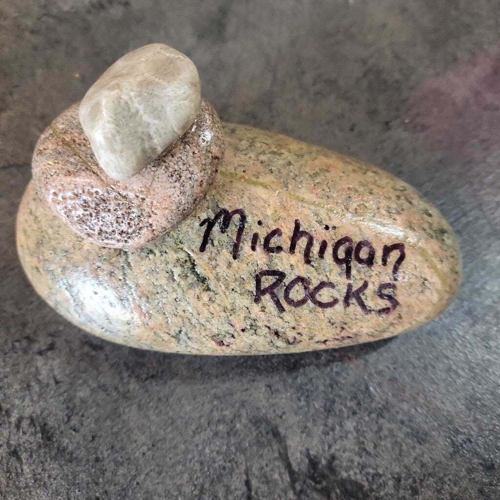 MI rock stack
